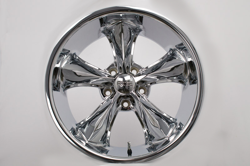 Foose F105 18x8 5 Lug Chrome Wheels Rims .JPG