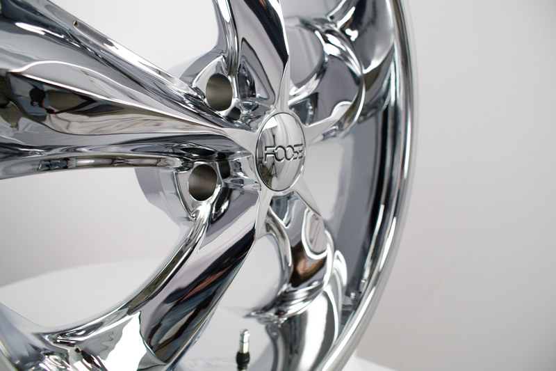 Foose F105 18x8 5 Lug Chrome Wheels Rims .JPG