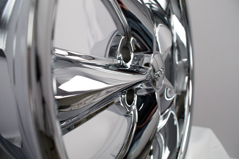 Foose F105 18x8 5 Lug Chrome Wheels Rims .JPG